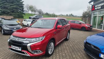 Fotografie Mitsubishi Outlander PHEV PLUS FA-Paket 2.4 4WD