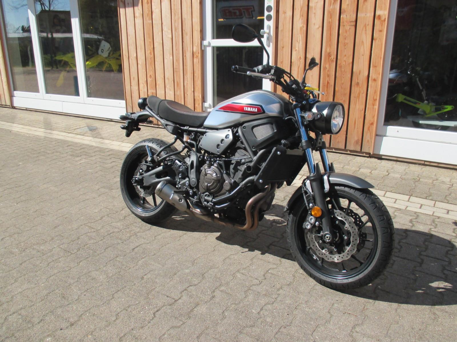 Yamaha XSR 700  1.Hand  4500km
