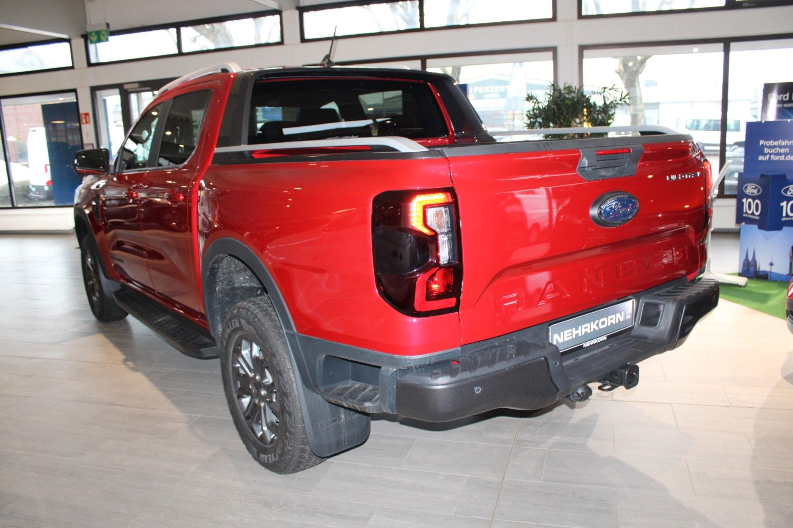 Fahrzeugabbildung Ford Ranger Wildtrak Automatik AHK LED STANDHEIZUNG