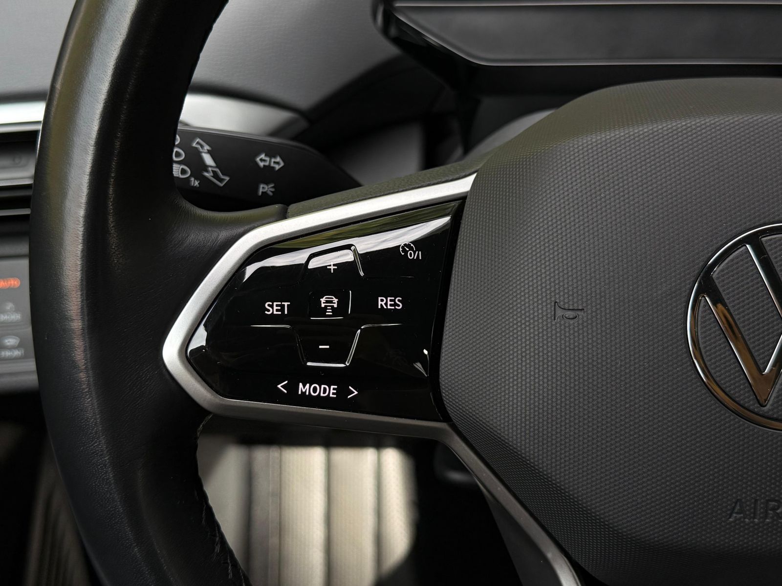 Fahrzeugabbildung Volkswagen ID.4 Pure Performance City LED+CARPL+ACC+SHZ+DAB