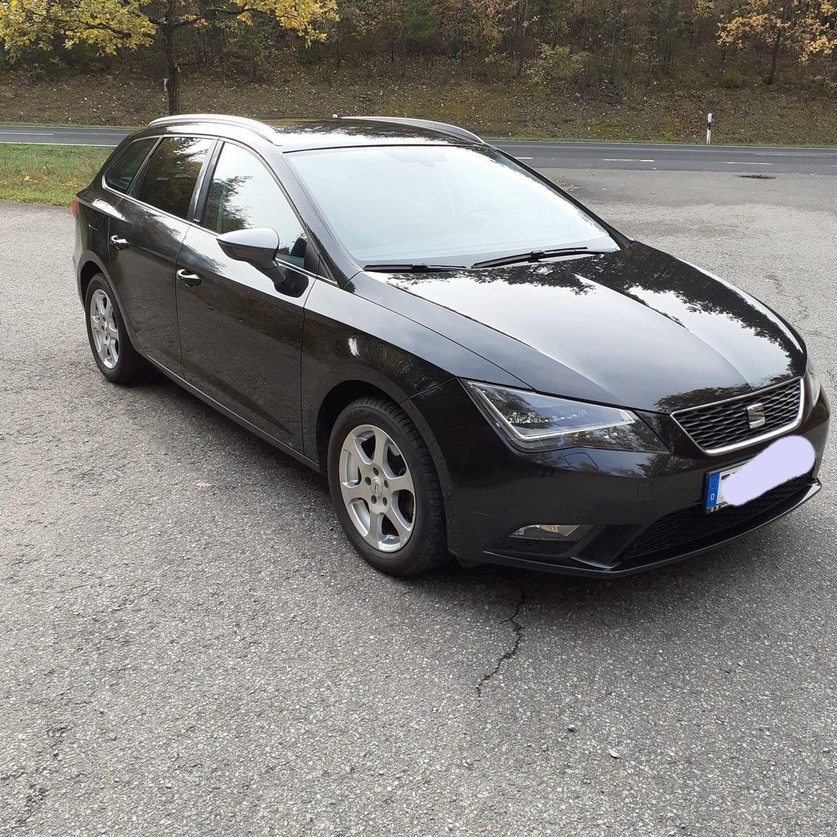 Seat Leon 2015 — interior