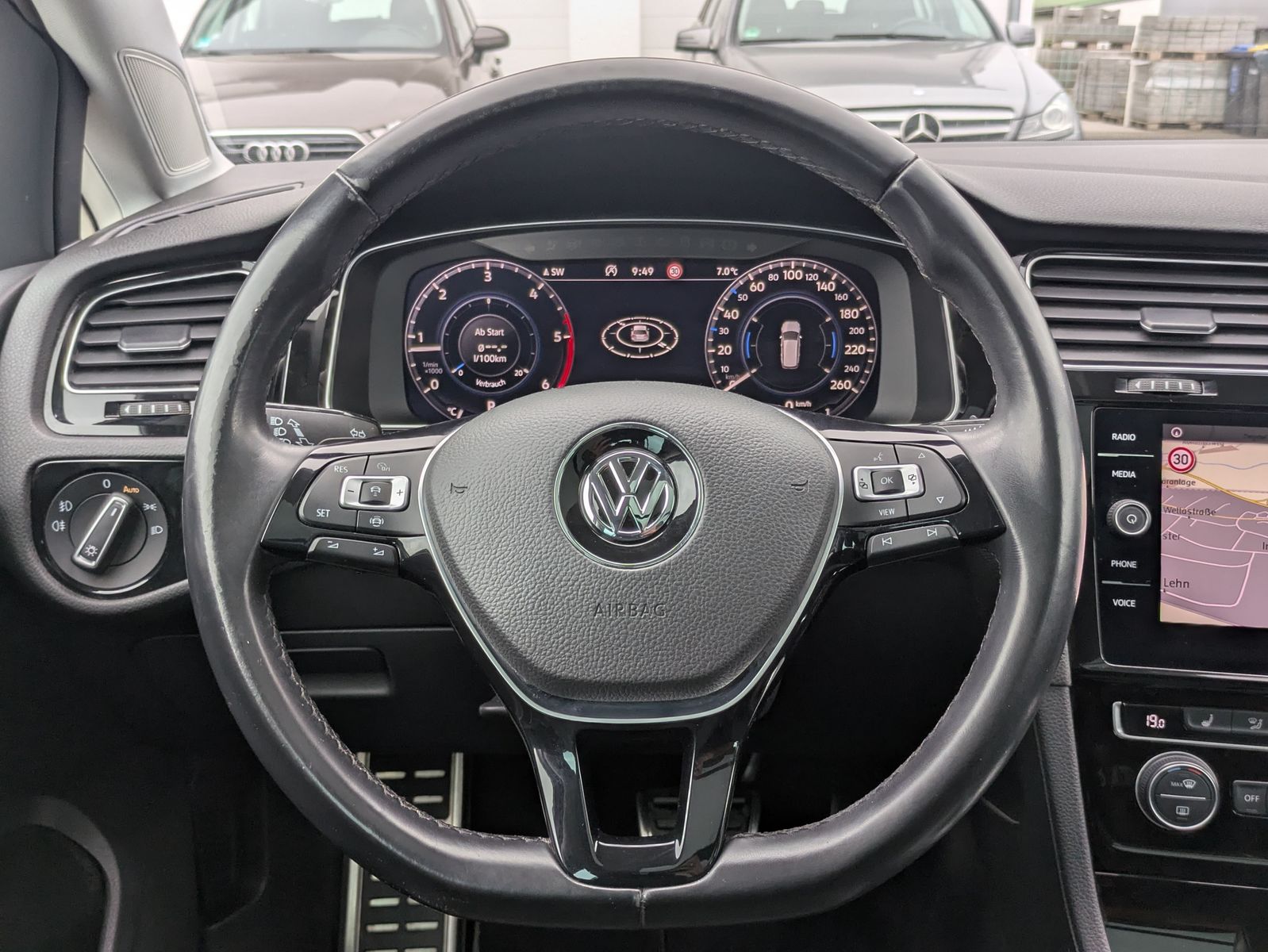 Fahrzeugabbildung Volkswagen Golf 2.0 TDI Join PANO*LED*ACC*KAM*APP*02/26TÜV