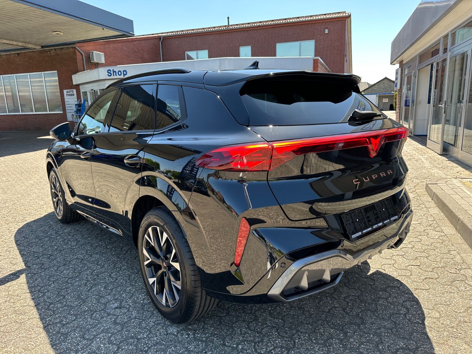 Fahrzeugabbildung CUPRA Terramar 1.5 eTSI DSG Navi/Pano/ACC/LED/AHK/GJR