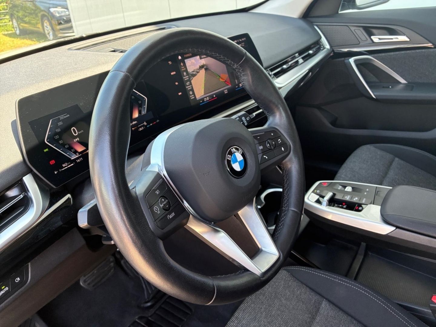 BMW X1 sDrive18d Navi LED el.Heckklappe Kamera Sitzh foto 25