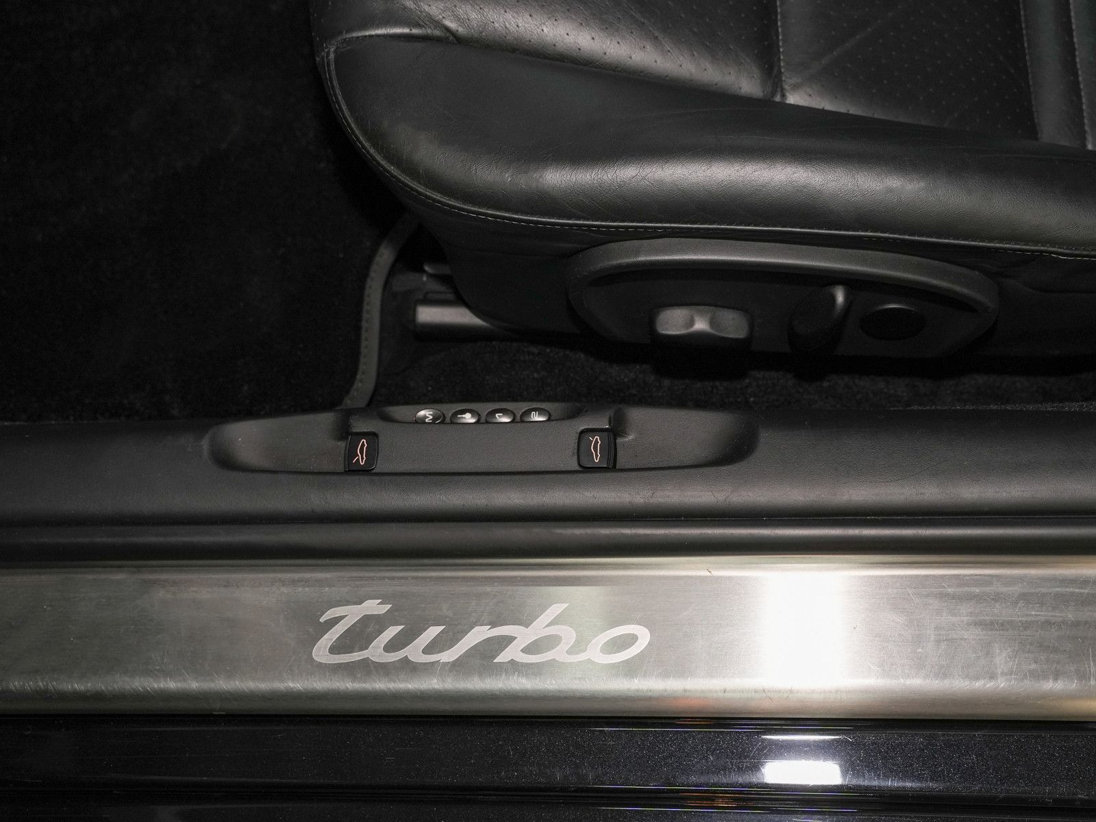 Fahrzeugabbildung Porsche 911 Turbo Coupe WLS X50 - 6-Gang Handschalter