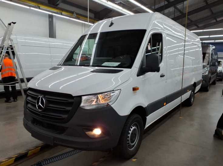Fahrzeugabbildung Mercedes-Benz Sprinter 317 CDI Kasten L4H2 XXL Schwingsitz SHZ