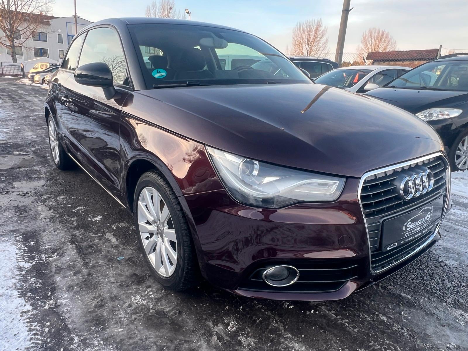 Audi A1 1.4 TFSI S tronic S line Xenon Navi Tüv neu
