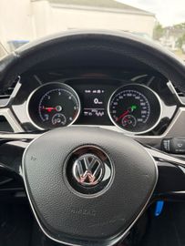 Volkswagen Touran - 7