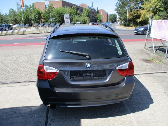 BMW 320 2006 — photo 8