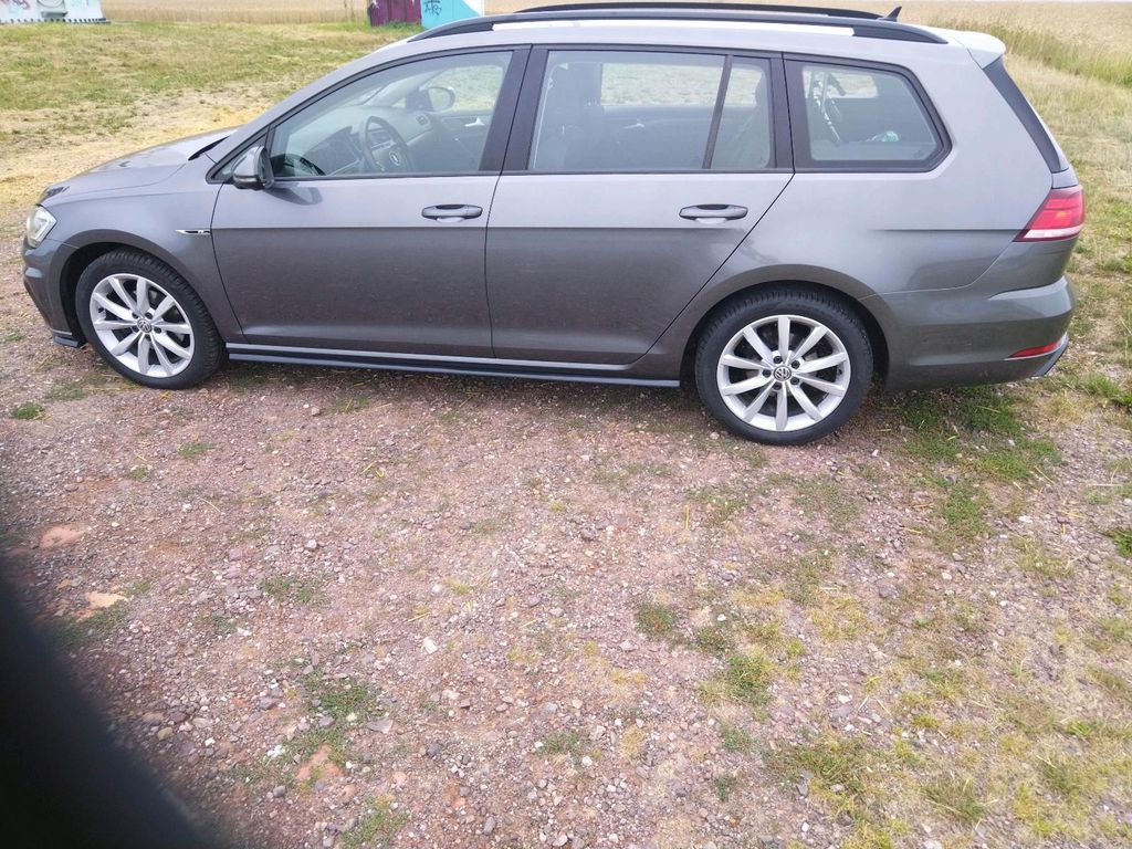 Image of Volkswagen Golf