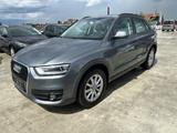 Audi Q3 2.0 TDI,Scheckheftgepflegt AUDI,ALUS,PDC,AHK - Audi Q3 in Mönchengladbach