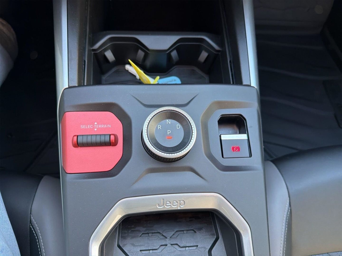 Fahrzeugabbildung Jeep Compass NEW MY26-First Edition-eHybrid-Voll