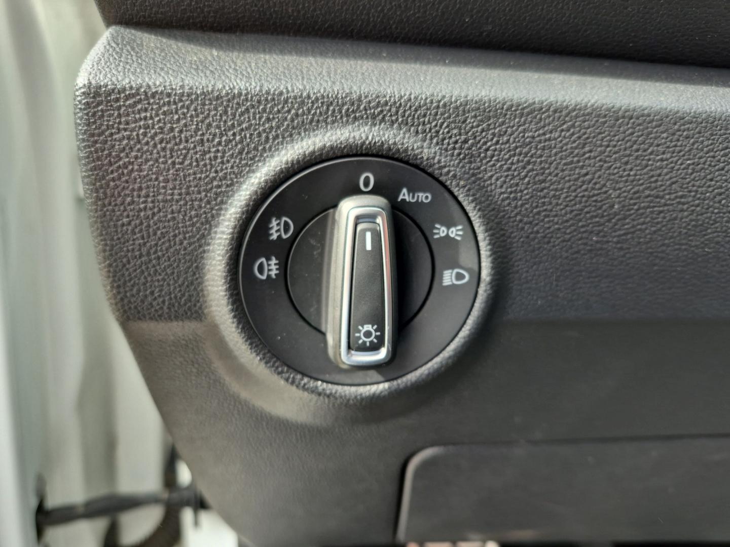 Volkswagen T-Roc IQ.DRIVE Navi ACC Parklenkas. Sitzheizung