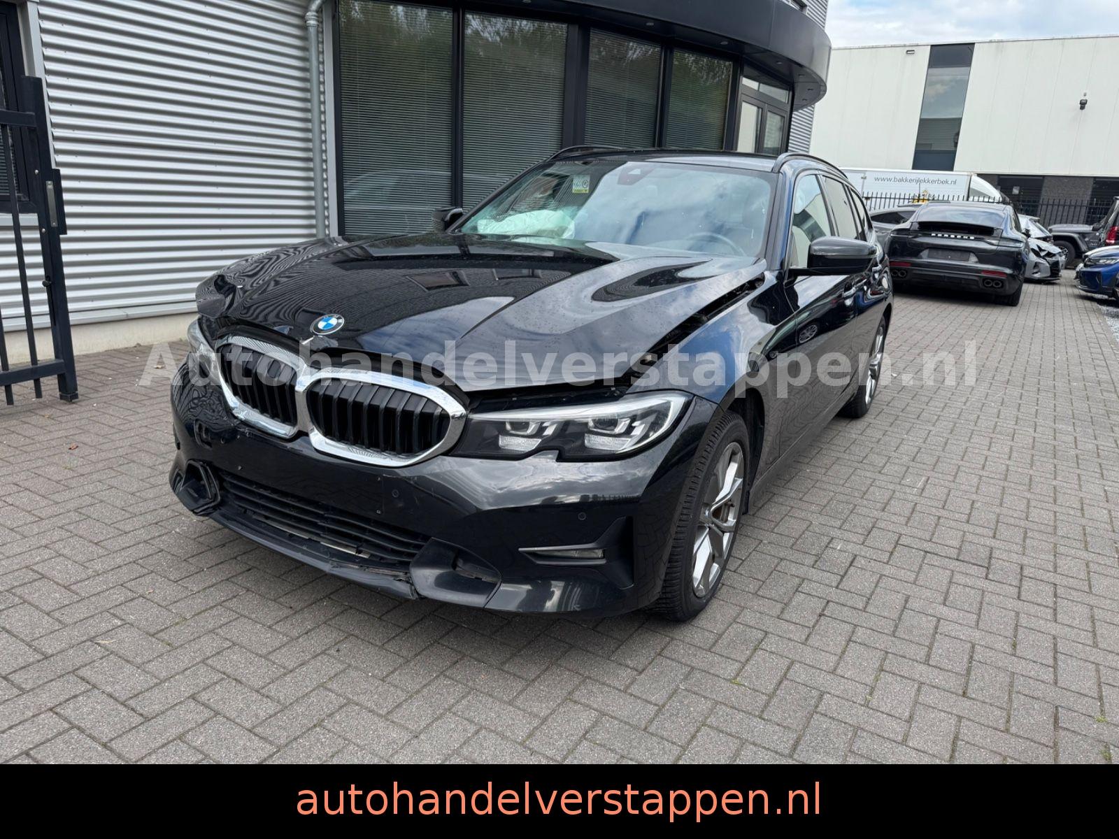BMW 318d Touring Sport Line 110KW Leder Navi LED