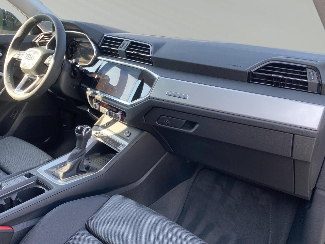 Audi Q3 SUV 35 TFSI S tronic AHK ACC LED foto 10