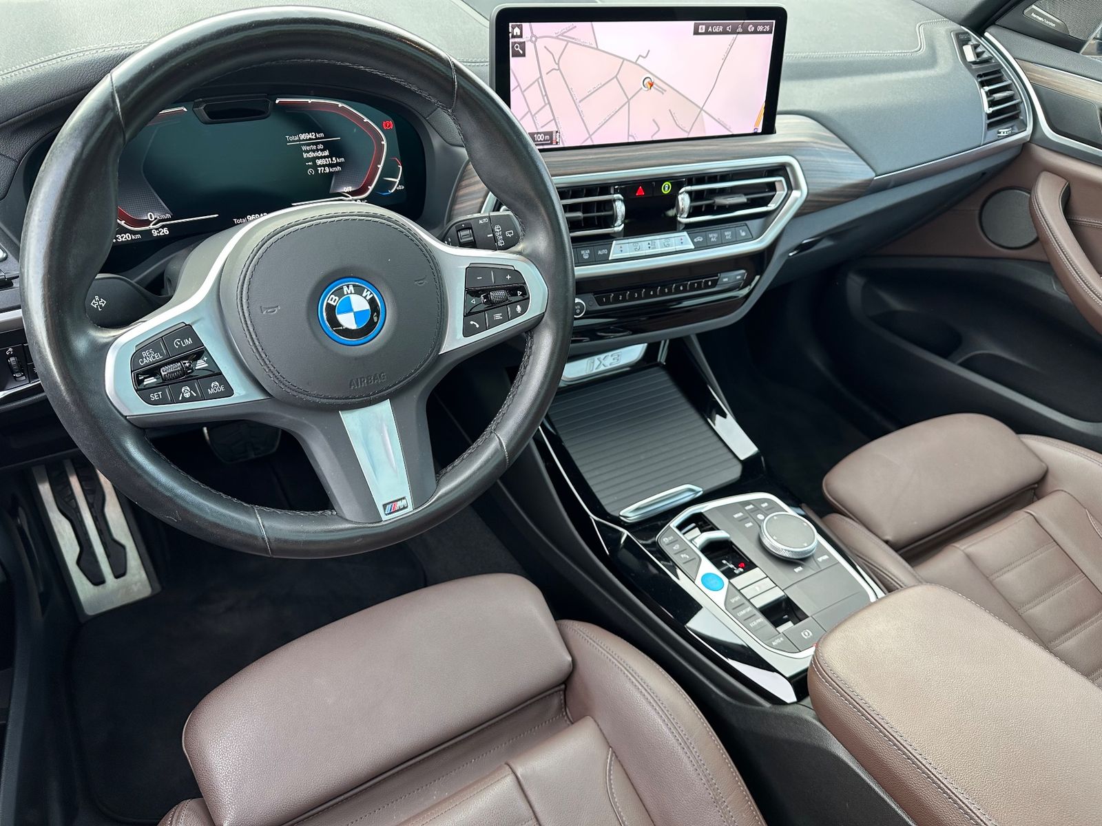 Fahrzeugabbildung BMW iX3 Impressive M-Sport NAV+LED+PANO+AHK+HUD+20ZO