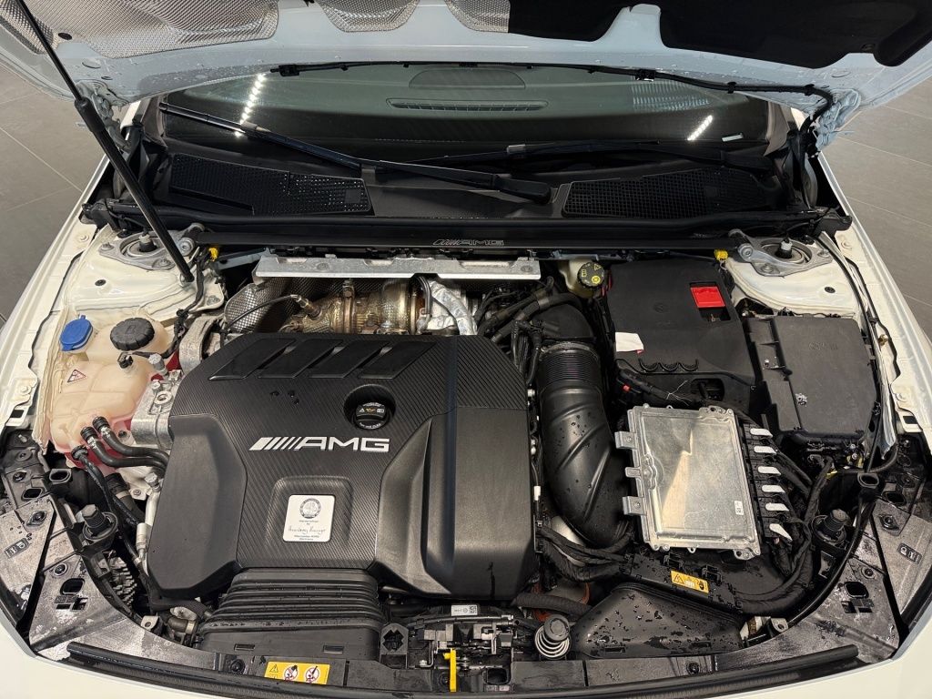 Mercedes-Benz AMG CLA 45 4M Coupé NIGHT AERO MBEAM BURM. 360° foto 4