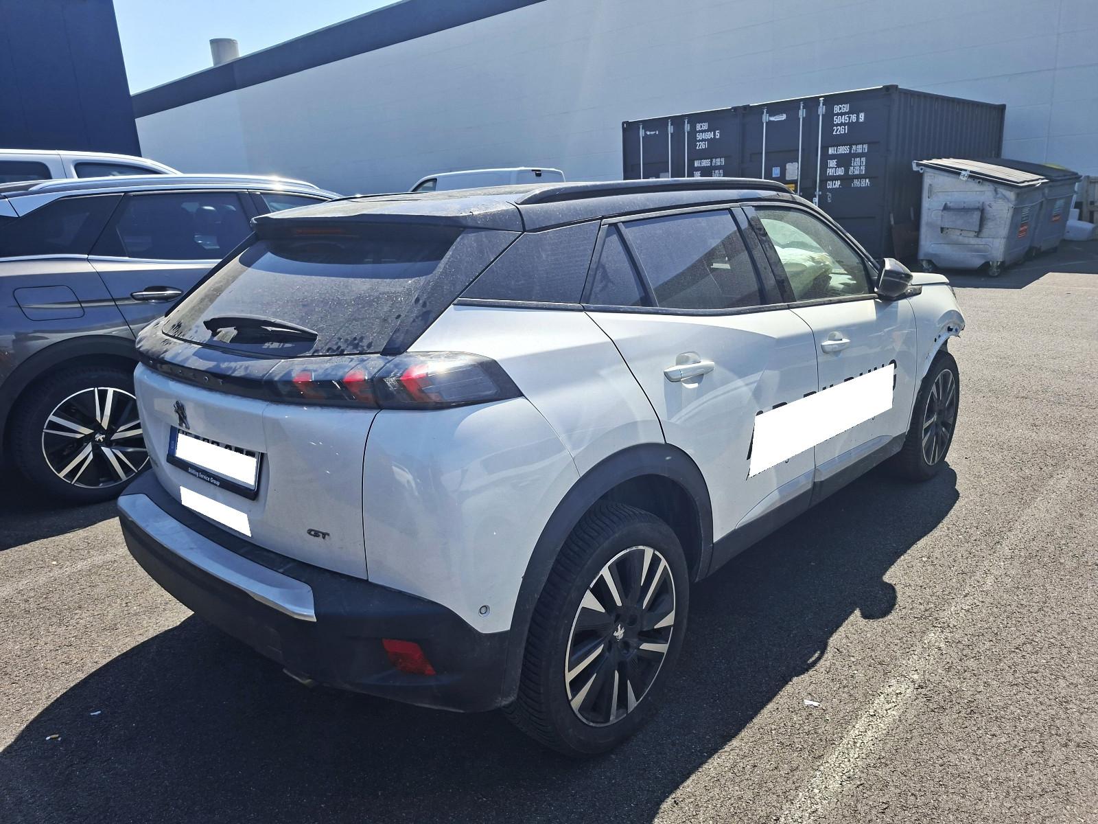 Peugeot 2008 GT Panoramadach*LED*Leder*Kamera*1.Hand