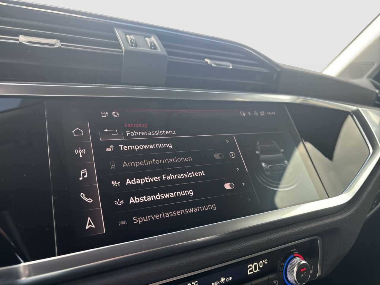 Audi Q3 45 TFSI e S tronic LED Navi RKamera APS SHZ foto 22