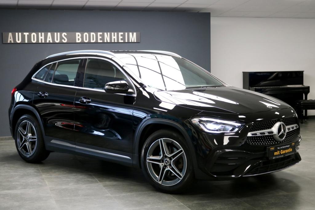 MercedesBenz GLA 200 AMG LINE NAVILEDERPDCALCANTARA 2020