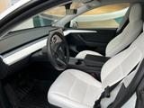Tesla Model Y Long Range AWD | Weiß/Weß | 37.000 - Tesla Model Y Gebrauchtwagen in Berlin