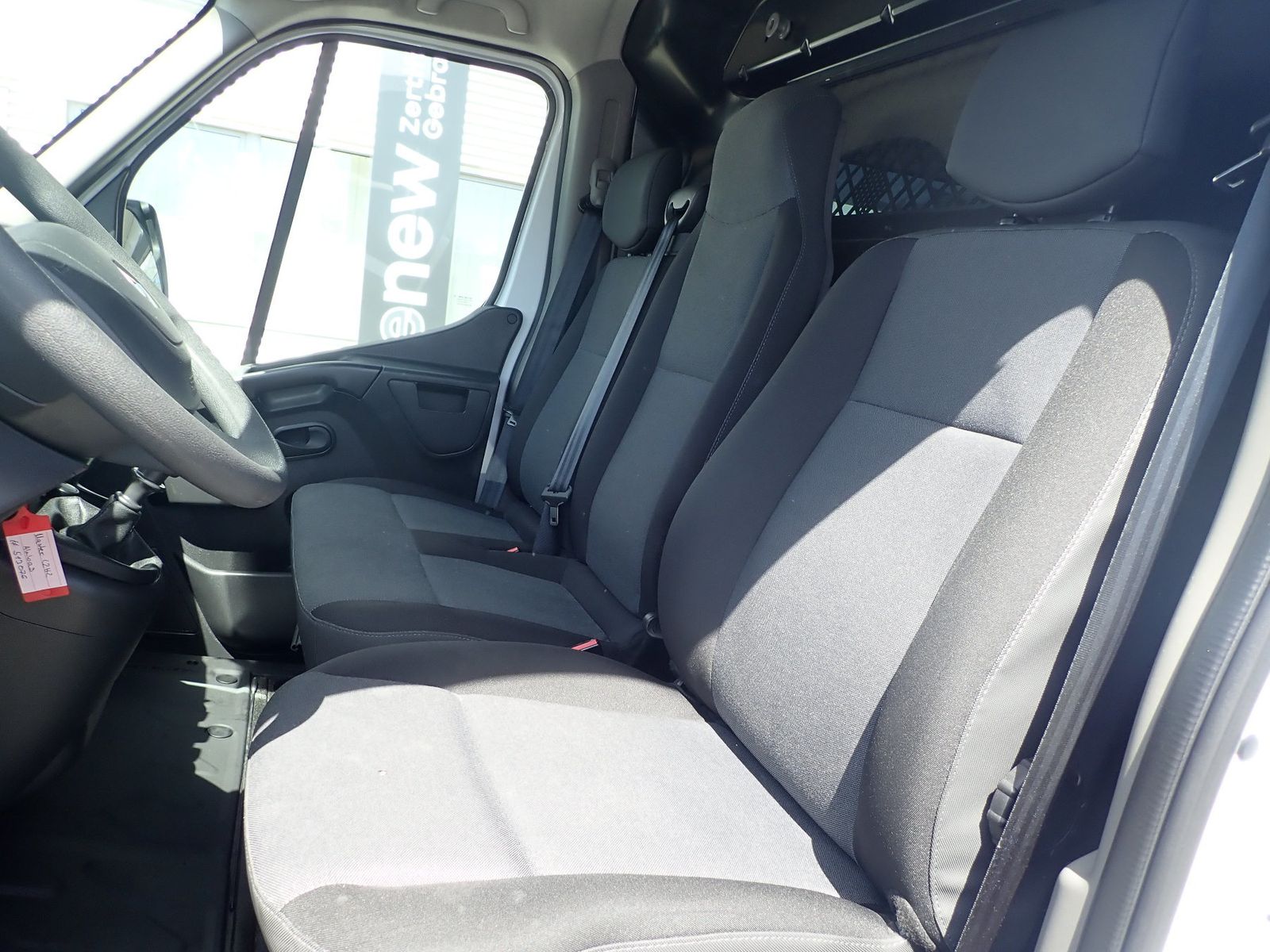 Fahrzeugabbildung Renault Master III Kasten L2H2 3.5to