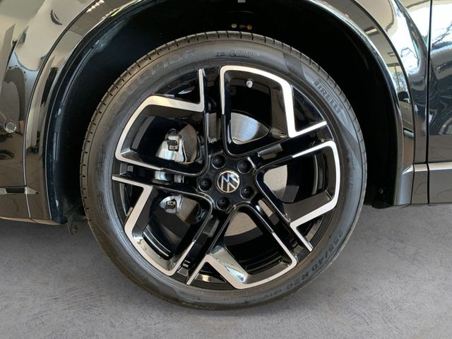 Tiguan 1.5 eHYBRID DSG R-LINE BLACK IQ.LIGHT+AHK