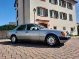 Mercedes-Benz E 280 Sportline/H-Zulassung/Leder/Klima - Mercedes-Benz E 280 mit Benzin-Antrieb: Automatik