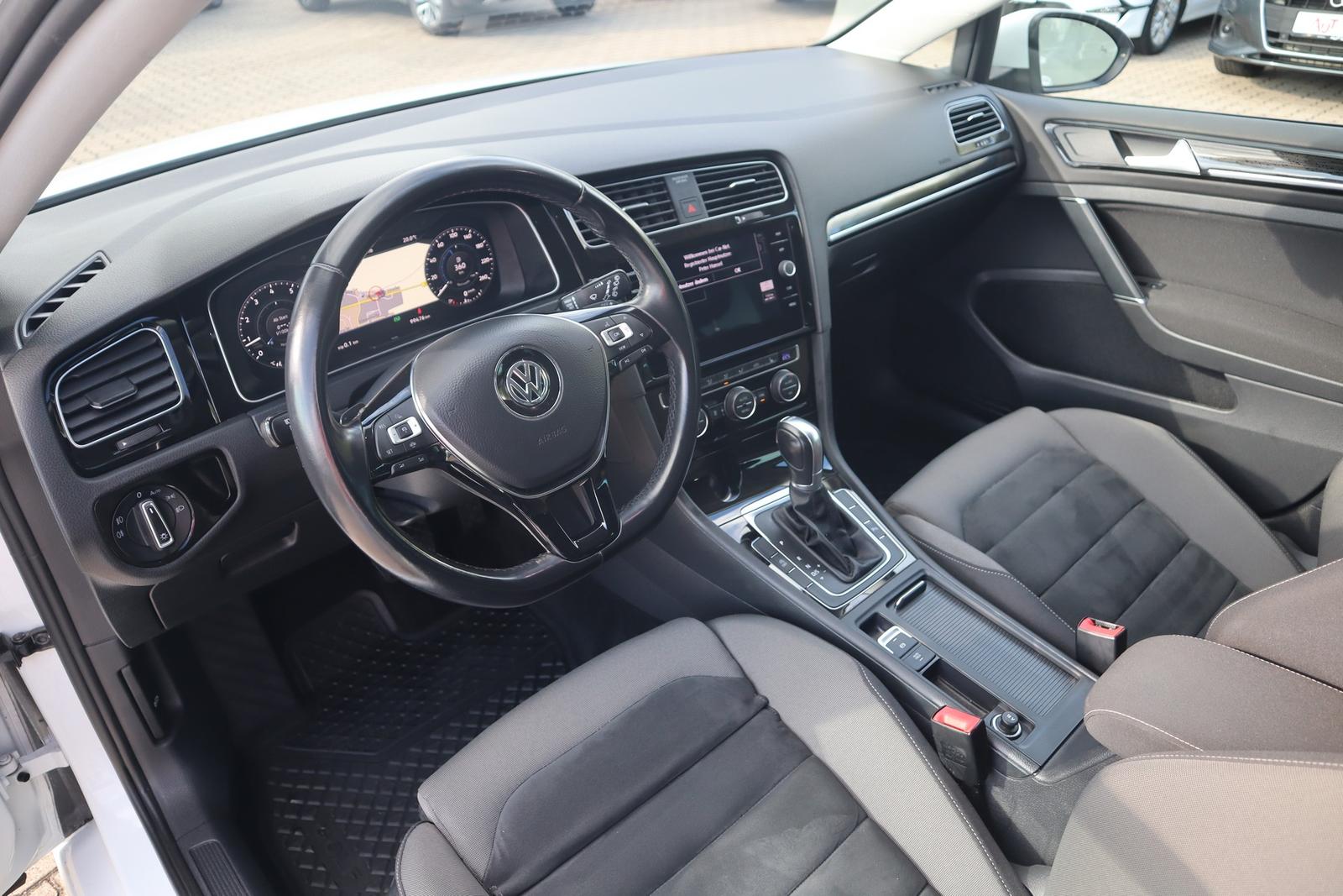 Volkswagen Golf VII Variant 1.5 TSI Highline ACC AHK LED