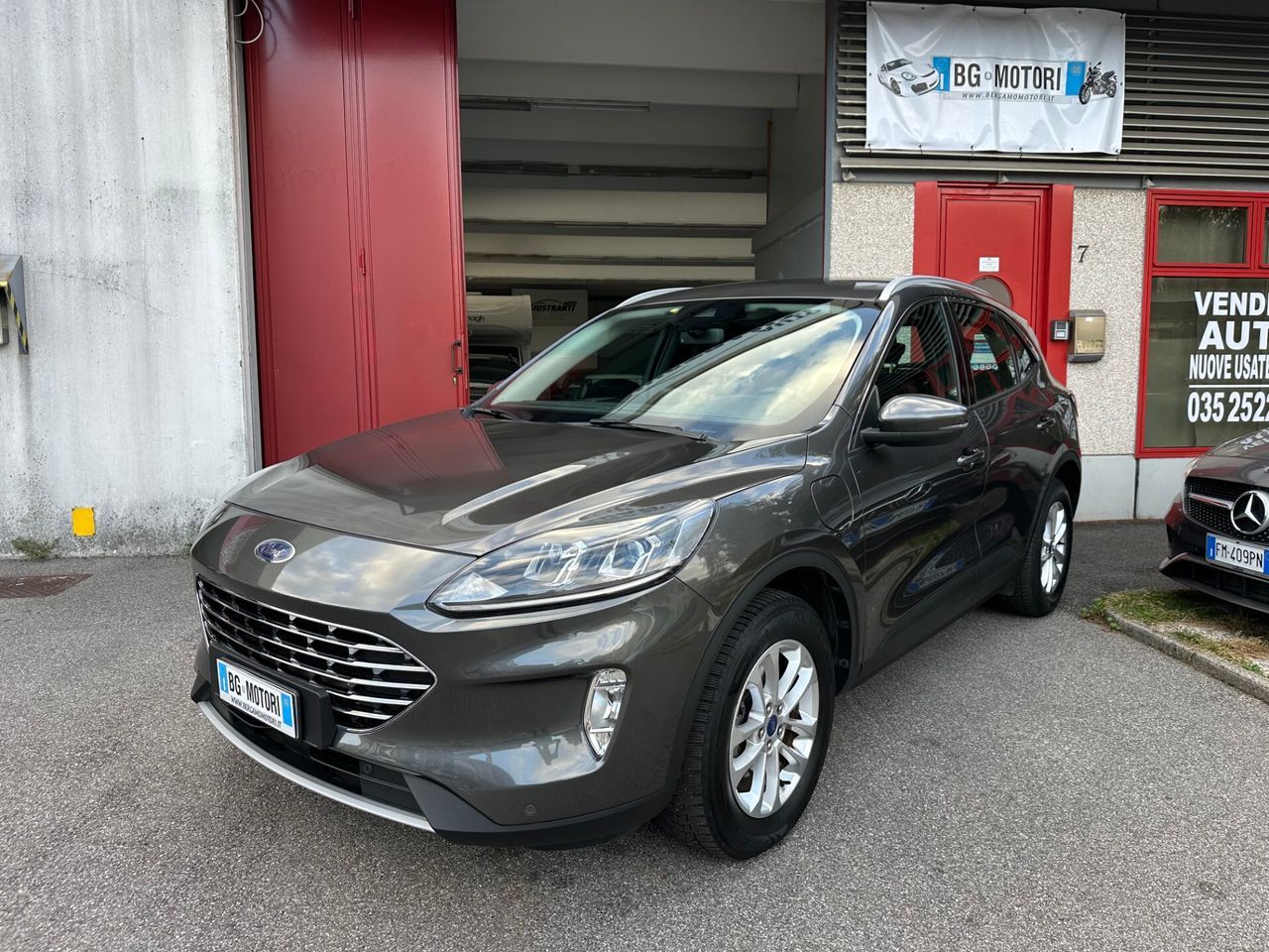 Ford Kuga 2.5 phev Titanium Business 2wd 225cv e