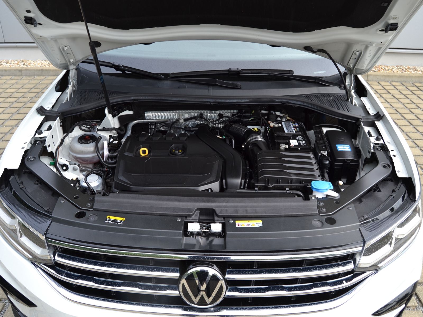 Tiguan 1.5 TSI 150 PS DSG Elegance AHK/SPORT-PAK