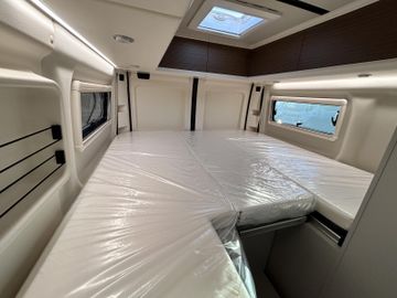 Westfalia Columbus 600 E 180 PS 8G SAT Solar LED Premium