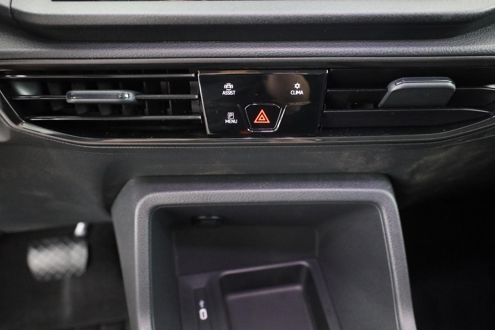 Volkswagen Caddy Maxi 1.5 TSI DSG Kamera 7-Sitzer AHK