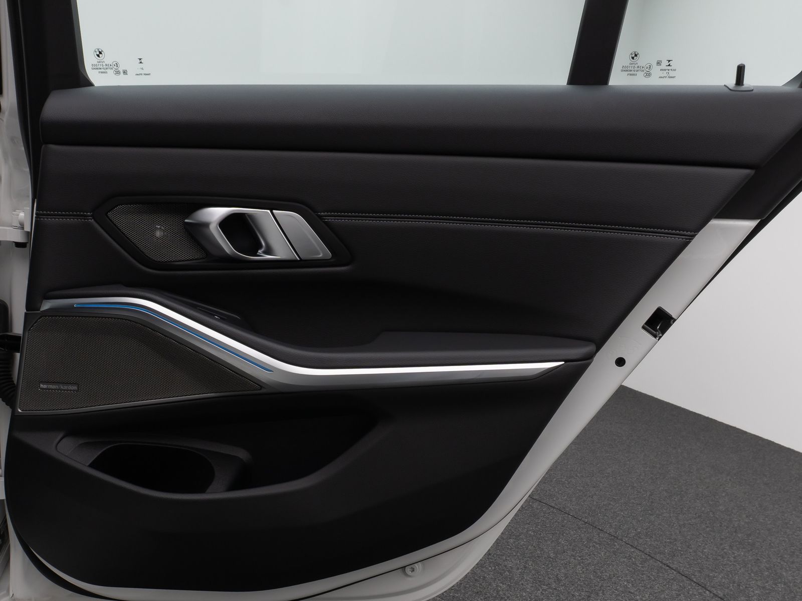 Fahrzeugabbildung BMW 320e Sport Line 360° Laser DAB H/K Komfort Alarm
