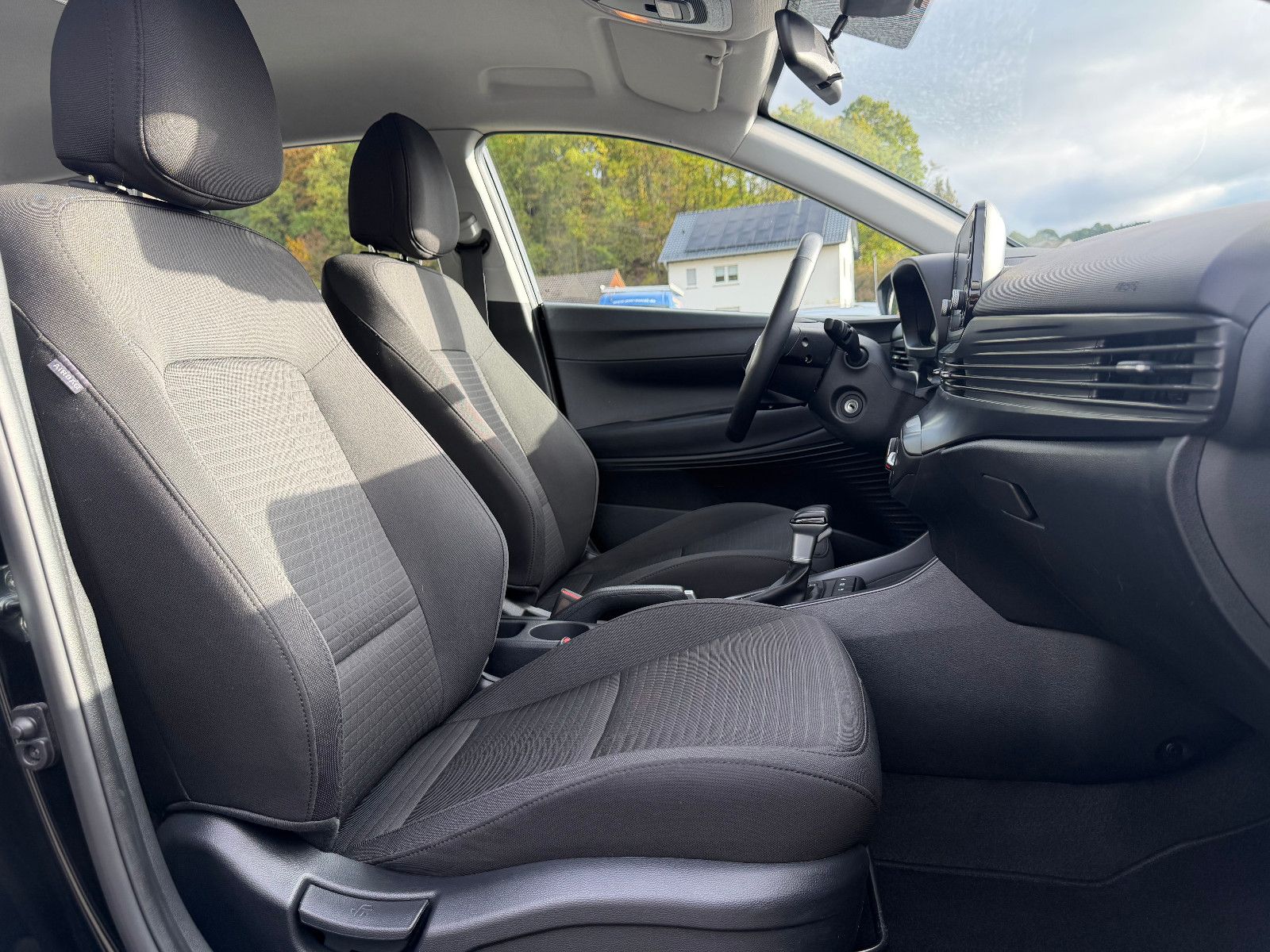 HYUNDAI i20 Trend Mild-Hybrid KAMERA/TEMPO/KLIMA – Foto 9