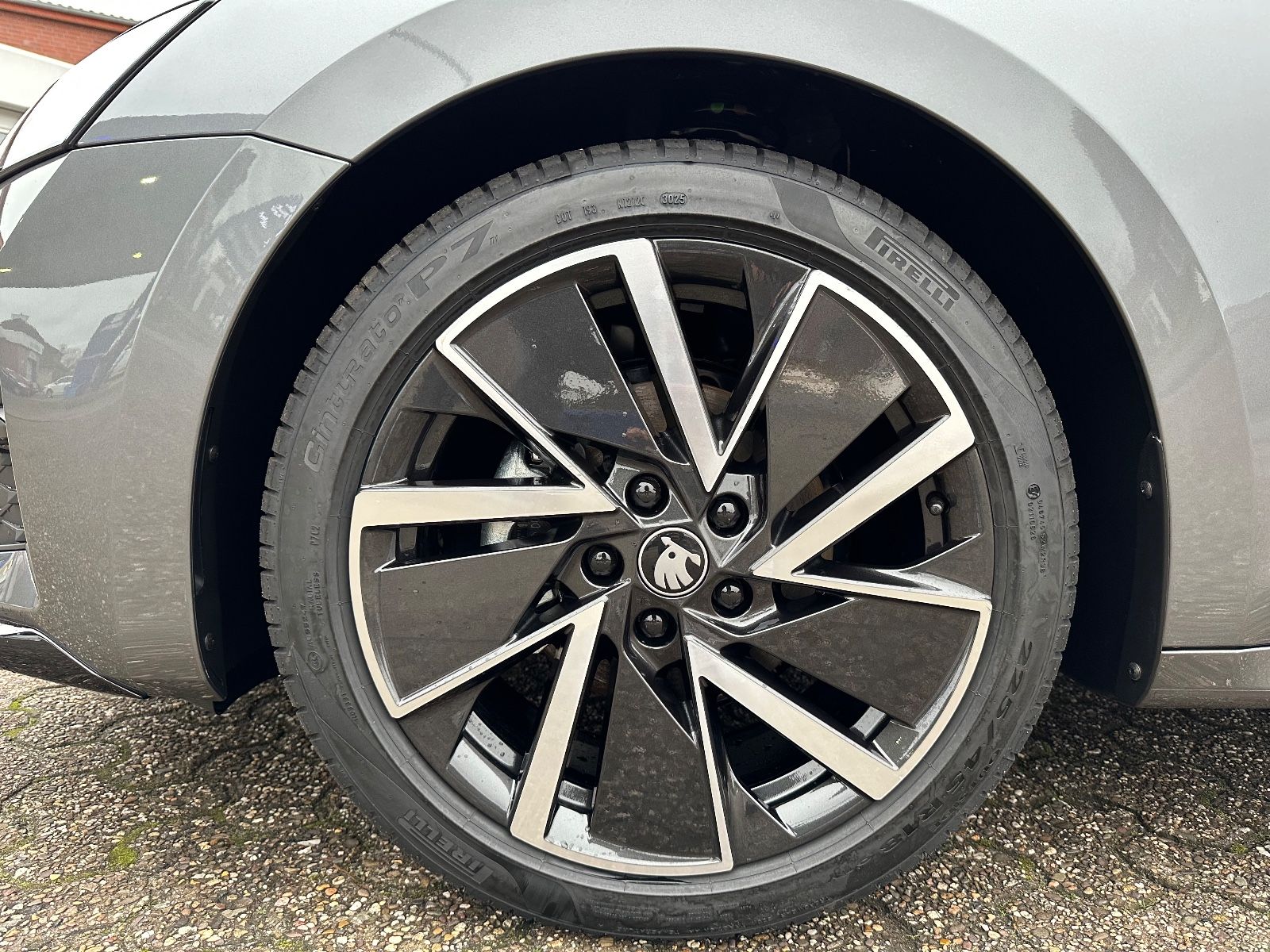 Fahrzeugabbildung SKODA Octavia Combi 1.5 TSI Sportline DSG Navi/ACC/APP