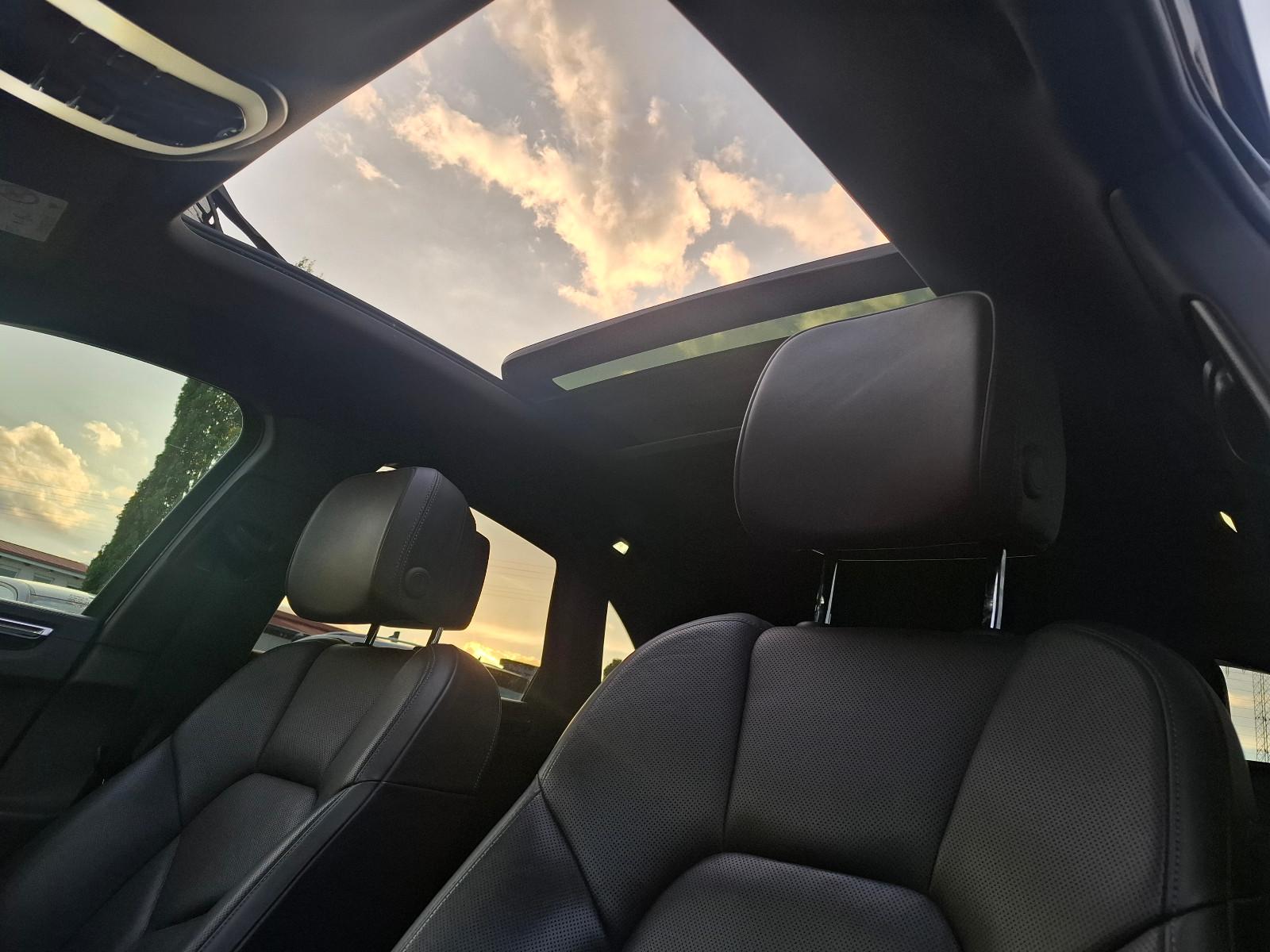 Porsche Macan S 3.0 V6 258ch - 1 ère main - Toit ouvrant - Camera - Carnet entretien - Hayon éléctrique - Led