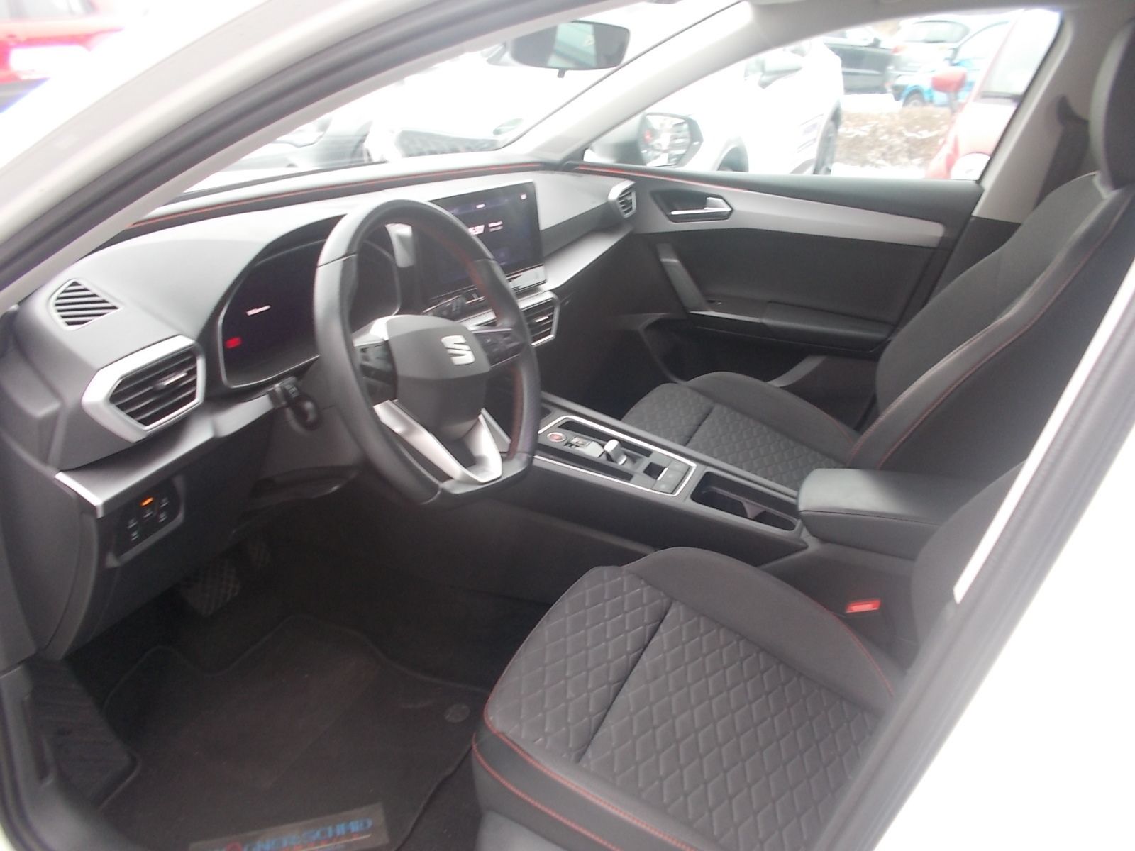 Fahrzeugabbildung SEAT Leon Sportstourer FR 2.0 TDI DSG