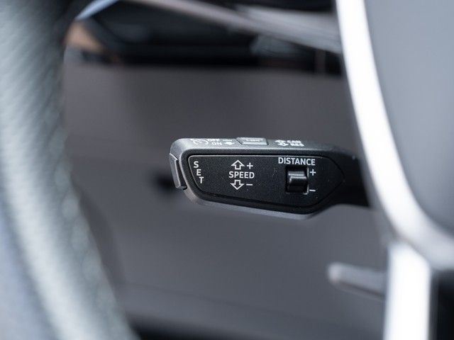 e-tron 50 quattro S line LUFTFEDERUNG+AHK+MATRIX