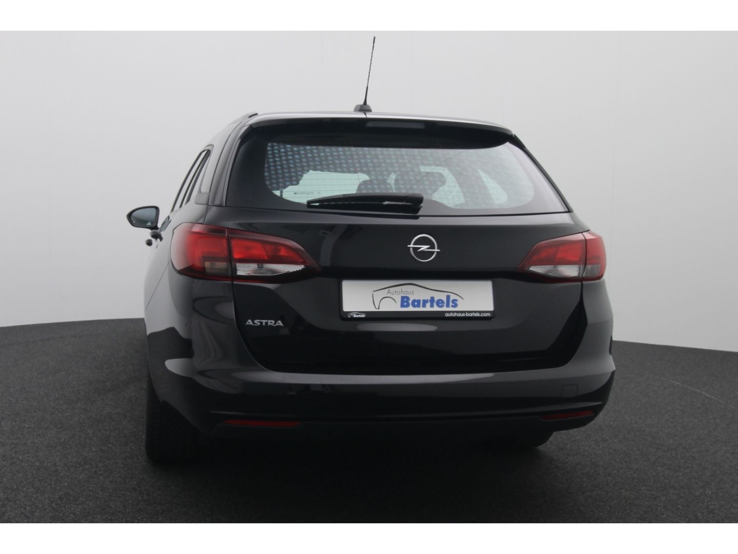 Fahrzeugabbildung Opel Astra K Sports Tourer Edition Start Stop LED SHZ