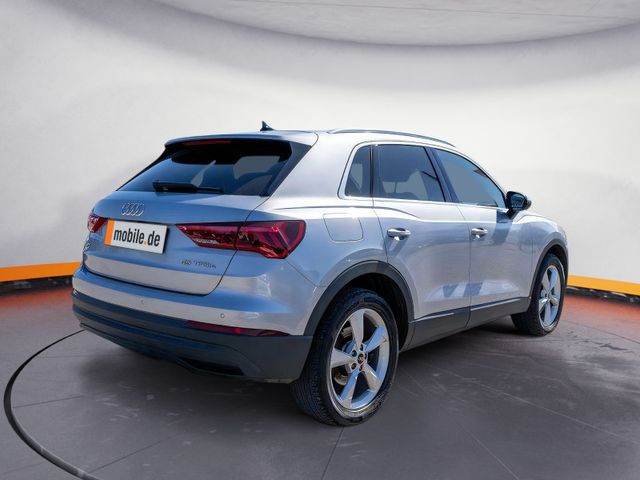 Audi Q3 Sline 45TFSI e Stronic LED Navi RFK ACC SHZ