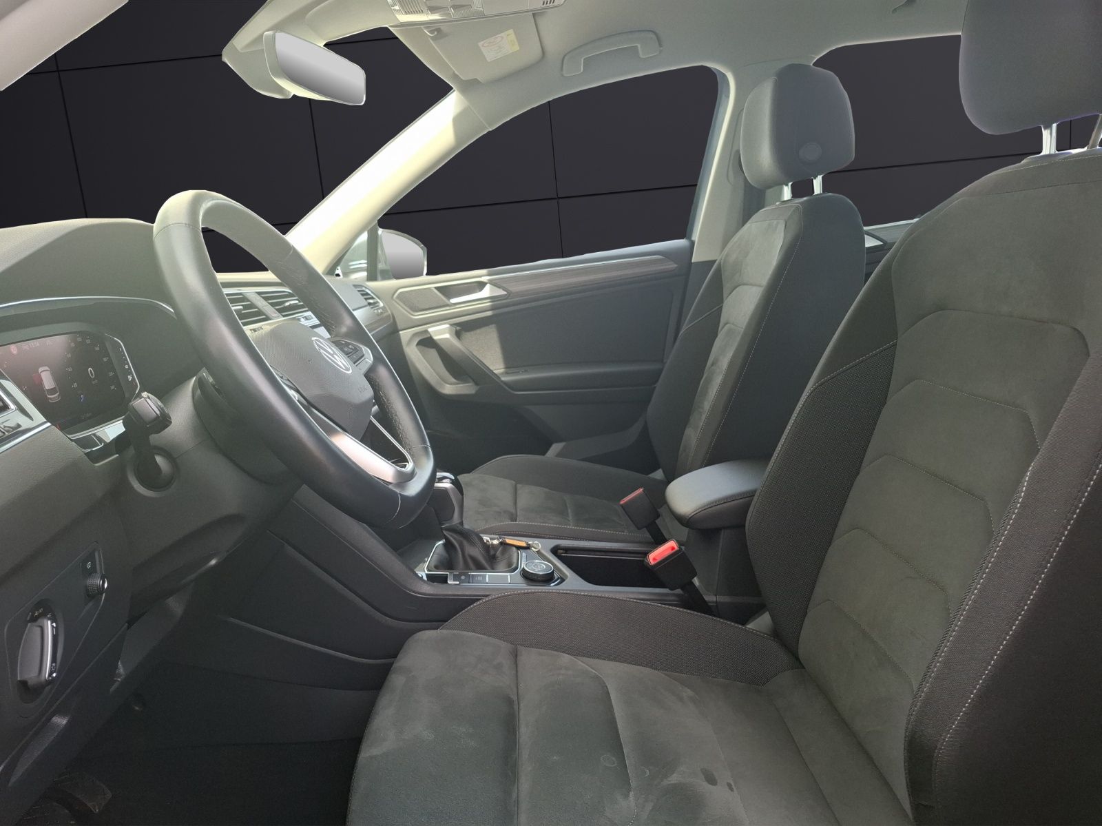 Fahrzeugabbildung Volkswagen Tiguan Allspace TDI Elegance DSG 4M Matrix AHK N