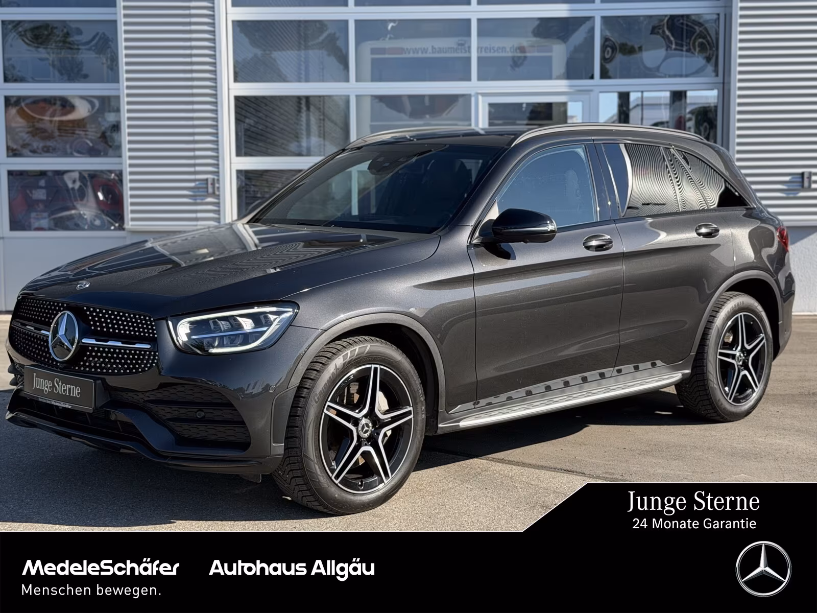 Mercedes-Benz GLC 300 4M AMG Night PanoSD AHK LED 360Kam Tritt