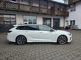 Opel Insignia B Sports Tourer GSi 4x4 - Opel Insignia mit Benzin-Antrieb: Automatik