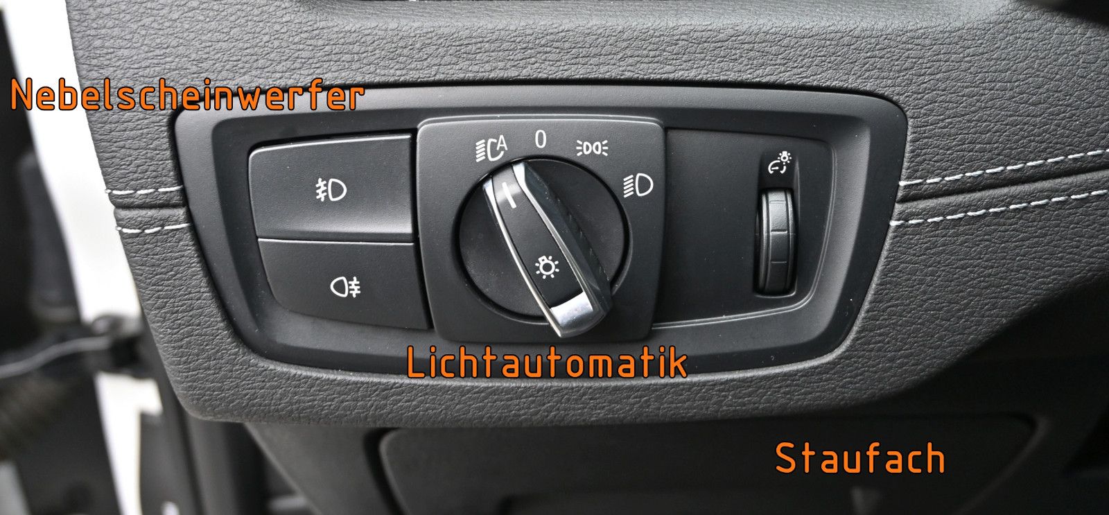 Fahrzeugabbildung BMW X1 xDr. 20d Sport Line °ACC°AHK°HEAD-UP°KAMERA°