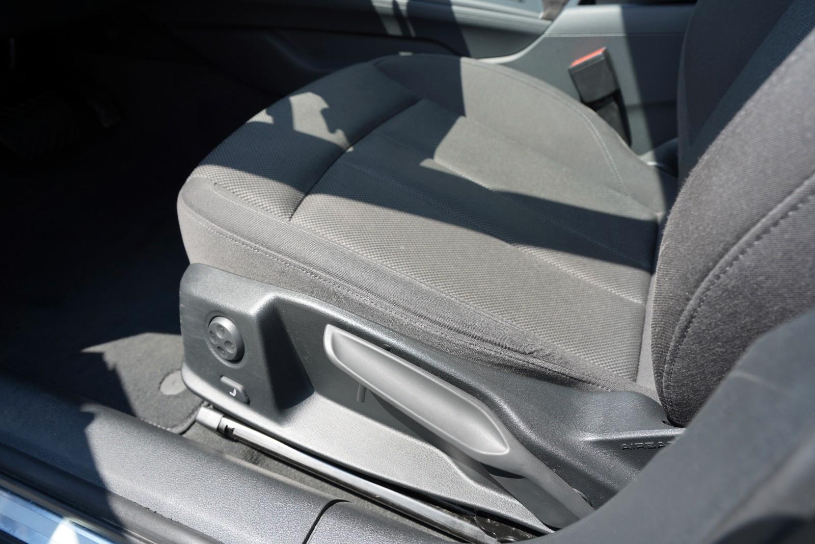 Audi A4 35 TDI*Automatik*Eibach*AHK*ACC*Spur*Massage*, миниатюра 12