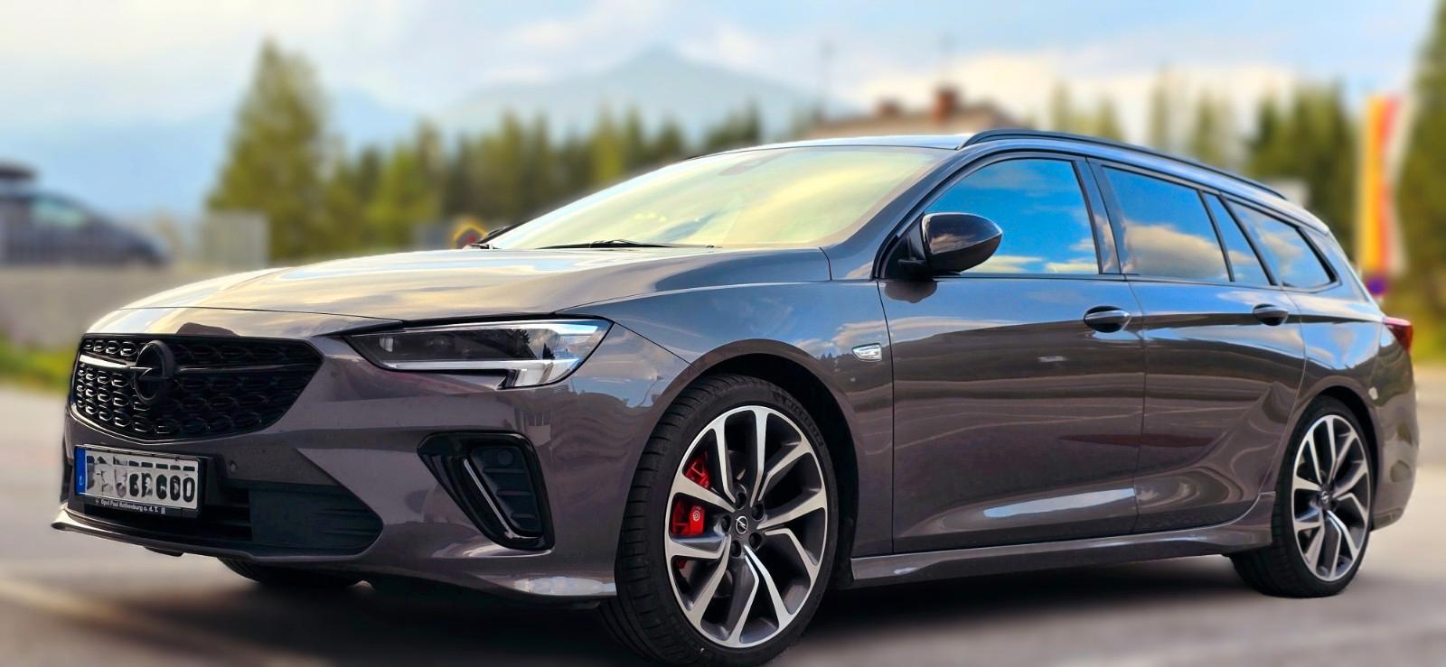 Opel Insignia B Sports Tourer GSi 4x4