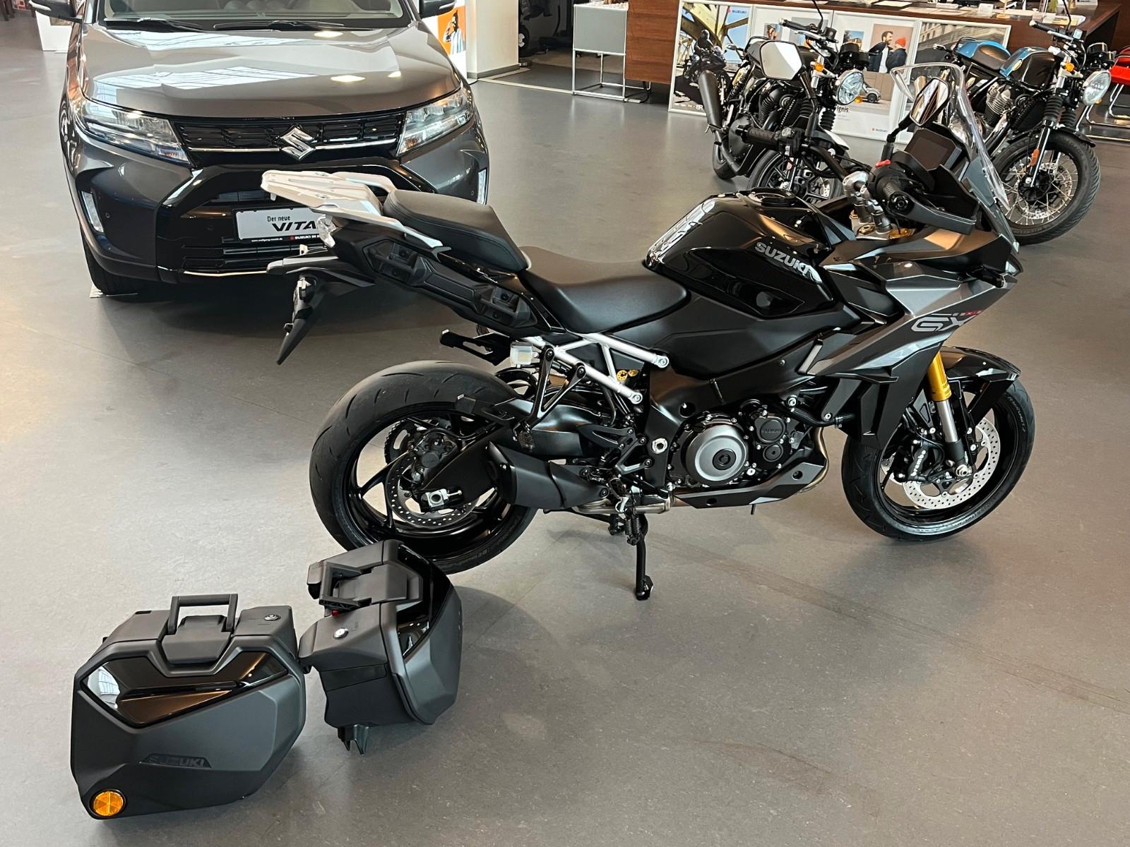 Suzuki GSX S 1000 GX Travel