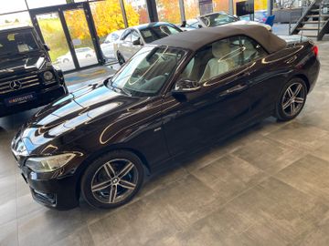 BMW 218 d Cabrio Sport Line *AHK*SHZ*Klima*Navi*