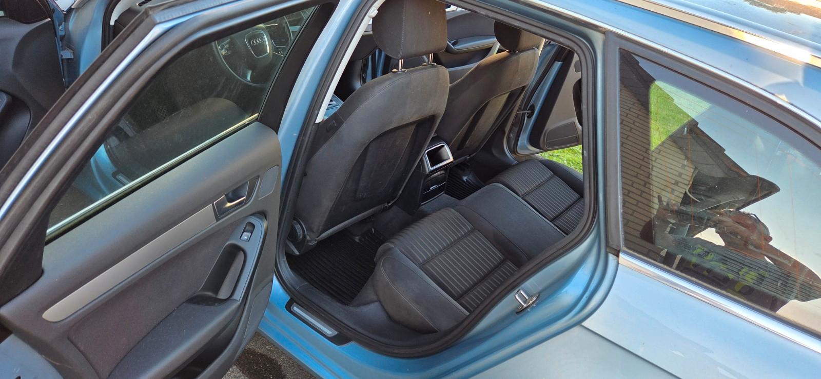 Audi A4 2008 — photo 9